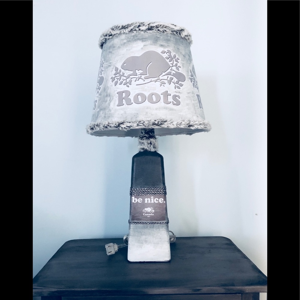 Roots canada lamp